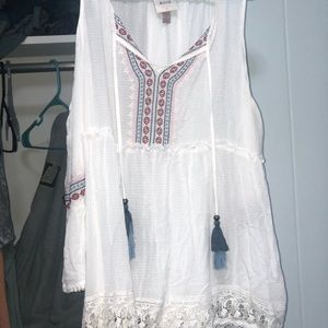 Knox Rose Cold shoulder blouse